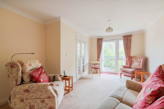 1 Bedroom Retirement Property For Sale In Kingston Road, Ewell, Epsom, KT19