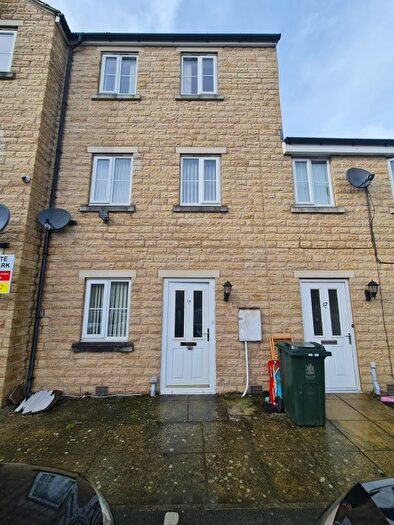 4 Bedroom Terraced House To Rent In Brackenhill Mews, Bradford, BD7