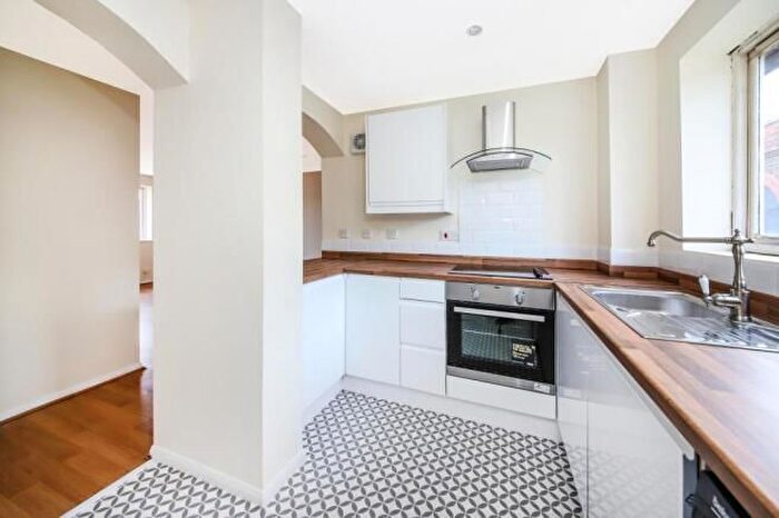1 Bedroom Flat To Rent In Armoury Road, London, SE8
