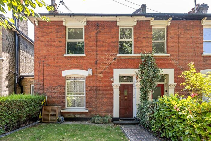 2 Bedroom Apartment For Sale In Osborne Road, Forest Gate, E7