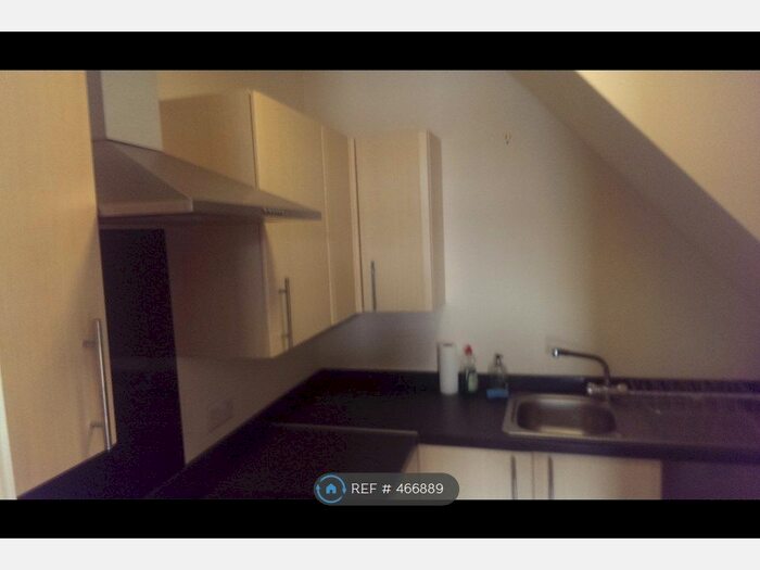 1 Bedroom Flat To Rent In South Street Hucknall Nottinghamshire, Huchnall Nottinghamshire, NG15