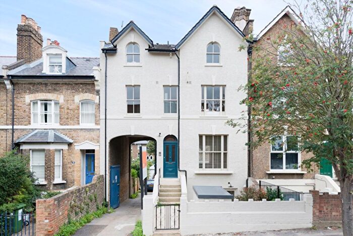 1 Bedroom Flat To Rent In Wisteria Road, Lewisham, SE13