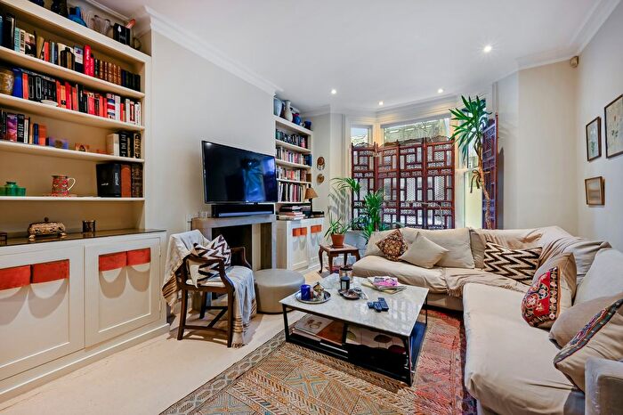 3 Bedroom Maisonette To Rent In Burnaby Street, SW10