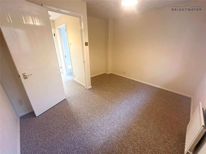 2 Bedroom End Of Terrace House To Rent In Victoria Gardens, Ringwood, Hampshire, BH24