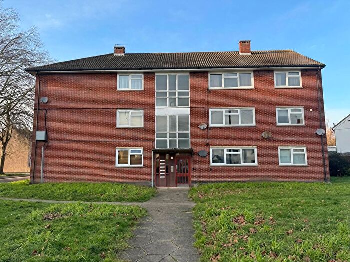 2 Bedroom Flat To Rent In Sutcliffe Road, London, SE18