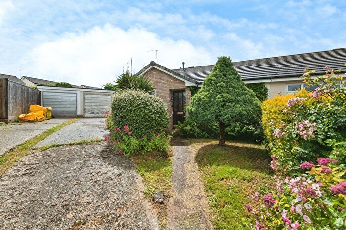 3 Bedroom Bungalow For Sale In Haydons Park, Honiton, Devon, EX14