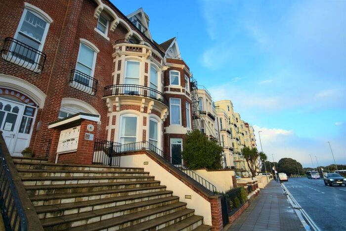 2 Bedroom Apartment To Rent In St. Helens Parade, Southsea, PO4