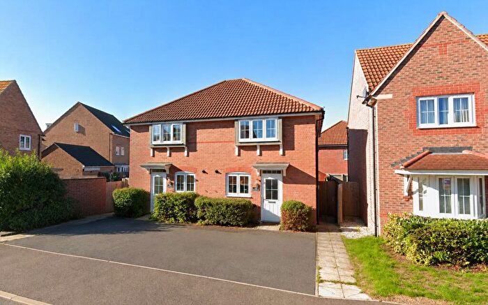 3 Bedroom Semi-Detached House To Rent In Vespasian Way, North Hykeham, LN6