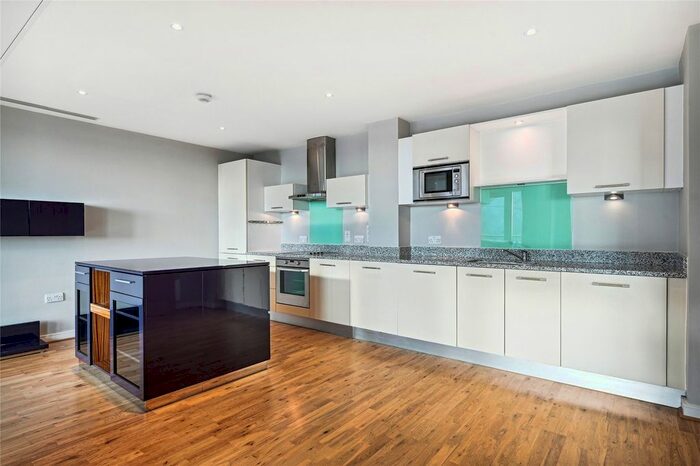 2 Bedroom Flat To Rent In Albert Embankment, London, SE1