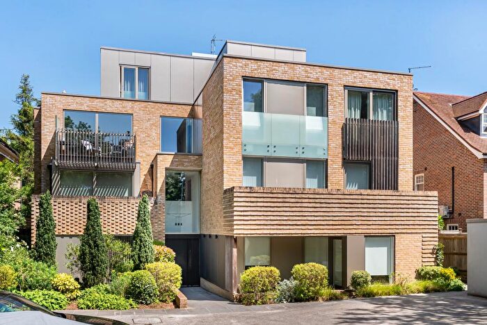 1 Bedroom Flat For Sale In London Road, St Albans, AL1