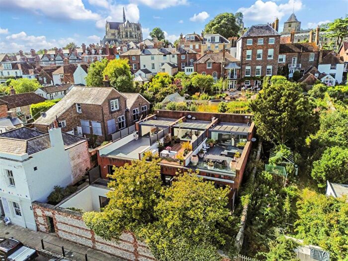 3 Bedroom Terraced House For Sale In Tarrant Street, Arundel, BN18