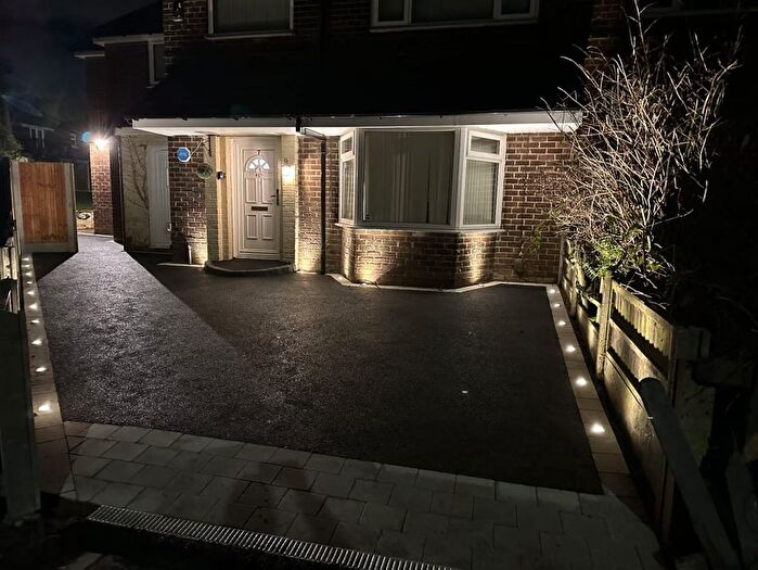 4 Bedroom Semi Detached House For Sale In Cedar Avenue, Atherton, M46