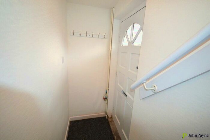 2 Bedroom Maisonette To Rent In Malam Close, Tile Hill, Coventry, West Midlands, CV4