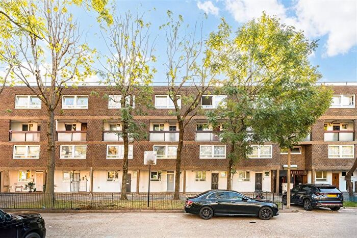 3 Bedroom Flat For Sale In Pelter Street, Hoxton, E2