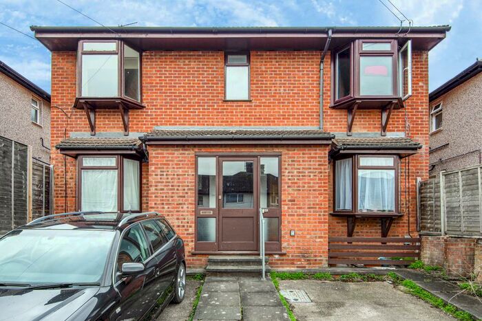 Apartment To Rent In Chesham, Buckinghamshire, HP5