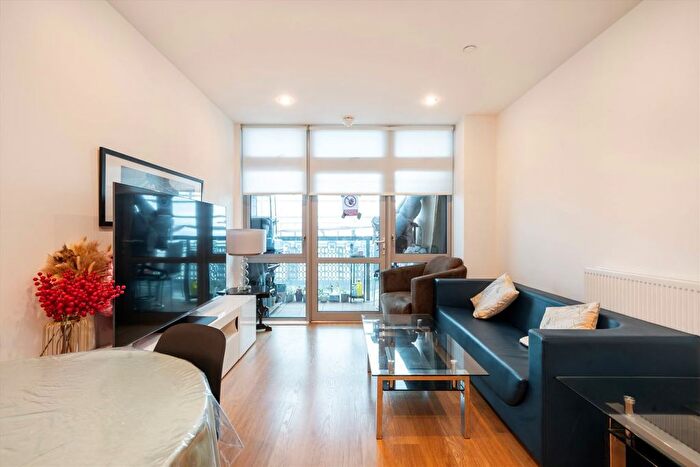 1 Bedroom Flat For Sale In Iona Tower, Limehouse, E14