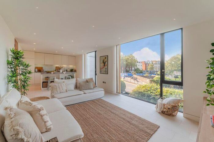 1 Bedroom Flat To Rent In Latitude House, Oval Road, Regents Park, London, NW1