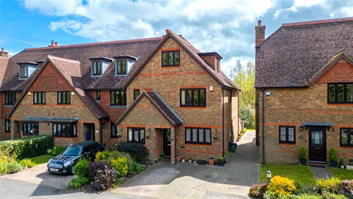 5 Bedroom End Of Terrace House For Sale In Great Auclum Place, Burghfield Common, Reading, Berkshire, RG7