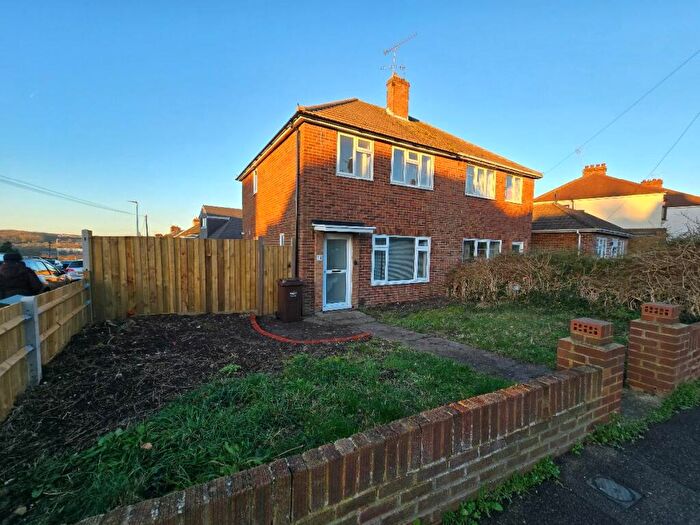 3 Bedroom Semi-Detached House To Rent In Wouldham Road, Rochester, ME1