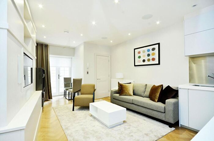 1 Bedroom Flat To Rent In Marylebone Road, Regent's Park, London, NW1