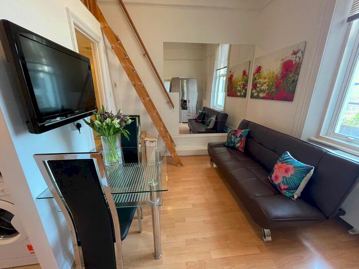 Studio To Rent In Philbeach Gardens, London, SW5