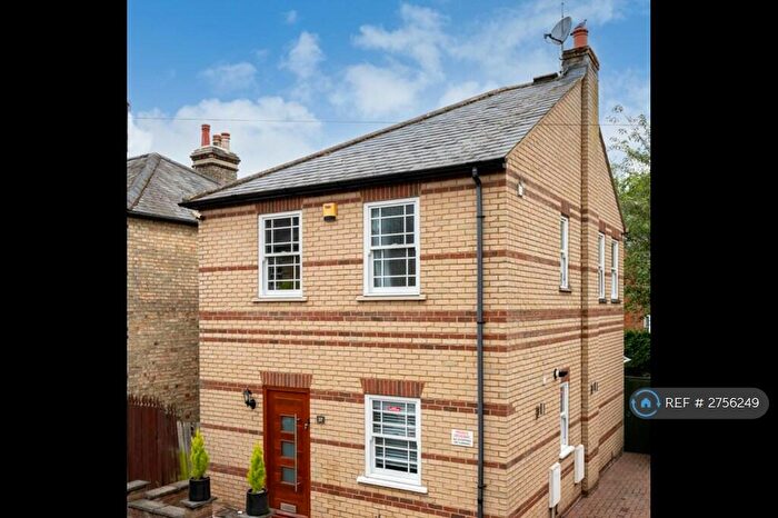 2 Bedroom Detached House To Rent In Oster Street, St. Albans, AL3