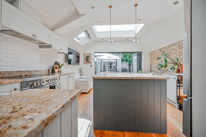 3 Bedroom Semi Detached House For Sale In Exmouth Road, Walthamstow, London, E17