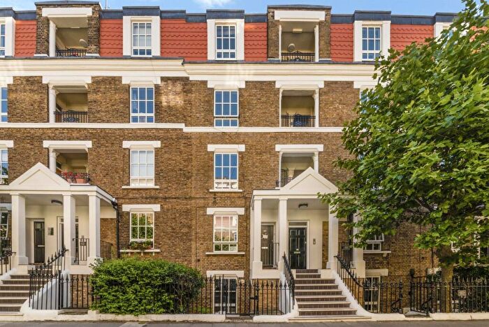 2 Bedroom Flat To Rent In Wilmot Street, Bethnal Green, London, E2