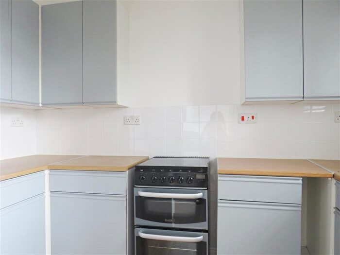 1 Bedroom Apartment To Rent In East Street, Sudbury, CO10