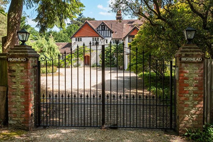 7 Bedroom Detached House For Sale In Whitmead Lane, Tilford, Farnham, Surrey, GU10