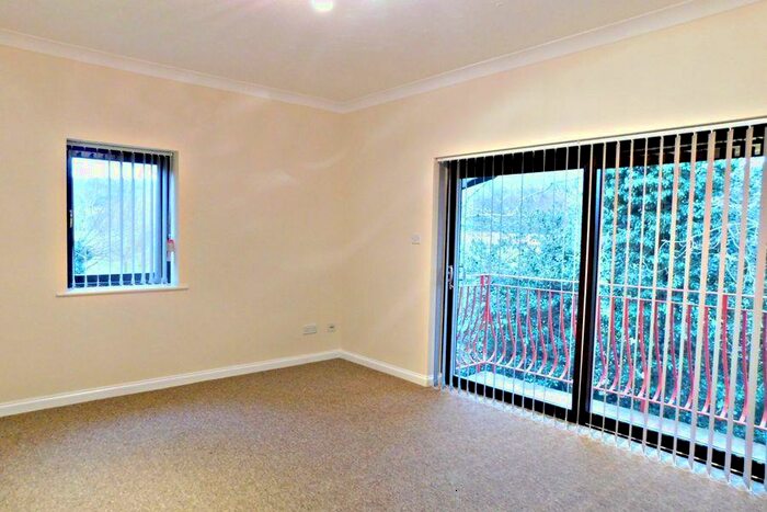 2 Bedroom Apartment To Rent In Widgeon House, High Wycombe, HP11