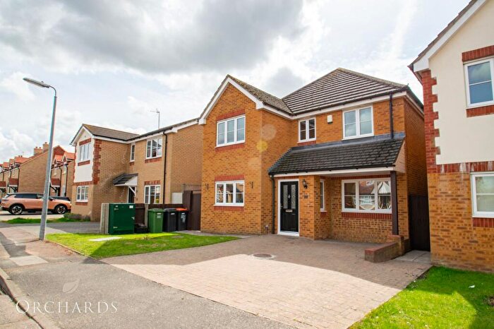 4 Bedroom Detached House To Rent In Nicholls Close, Barton-Le-Clay, MK45