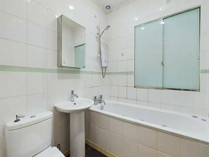 1 Bedroom Flat For Sale In Hill Street, Aberdeen, AB25