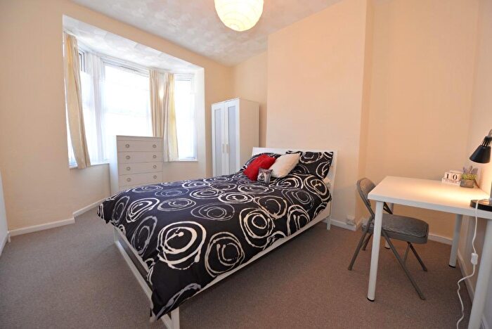 4 Bedroom Terraced House To Rent In Woodside Road, Southampton, SO17