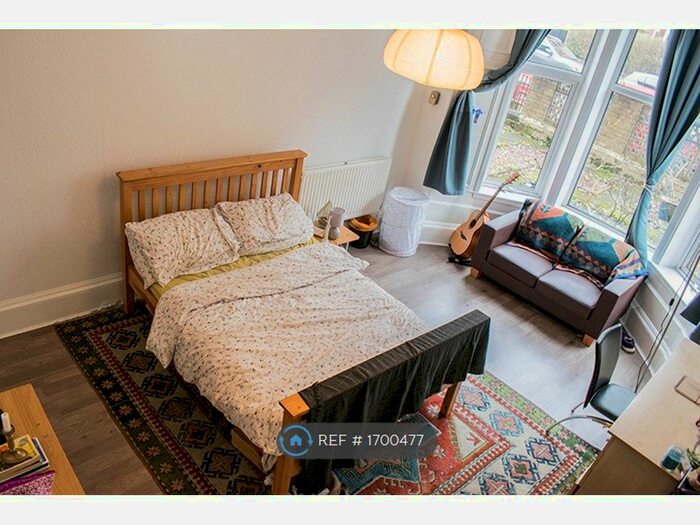 2 Bedroom Flat To Rent In Lawrence Street, Glasgow, G11