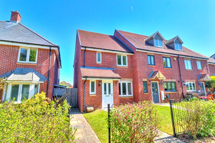 3 Bedroom End Of Terrace House For Sale In Scholars Rise, Stokenchurch, HP14