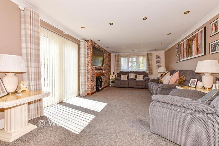 5 Bedroom Detached House For Sale In Southsea Avenue, Minster-On-Sea, Sheerness, Kent, ME12