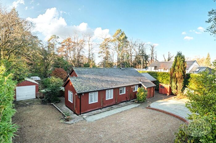 4 Bedroom Bungalow For Sale In Hill Brow, Liss, Hampshire, GU33