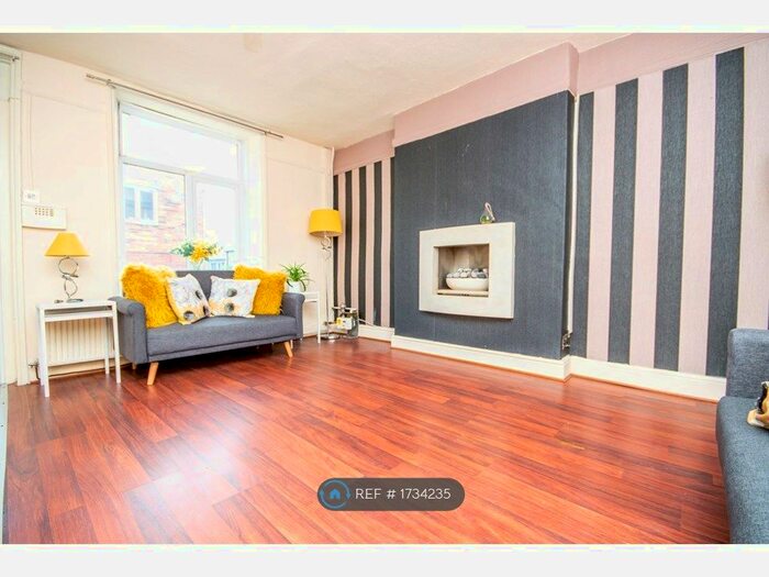 2 Bedroom Terraced House To Rent In Holmes Lane, Bacup, OL13