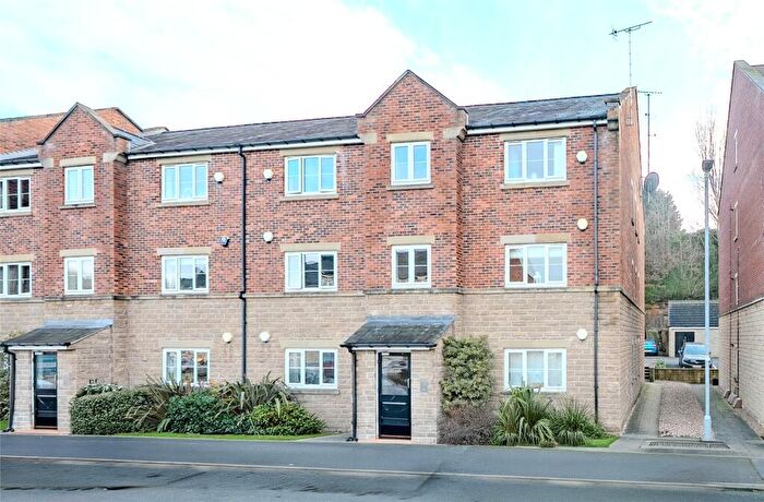 2 Bedroom Apartment For Sale In Horsforde View, Newlay, Leeds, LS13