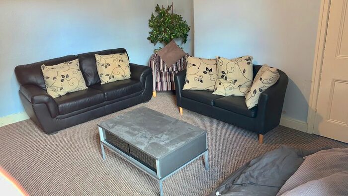 2 Bedroom Flat To Rent In Helmsley Road, Sandyford, Newcastle Upon Tyne, NE2