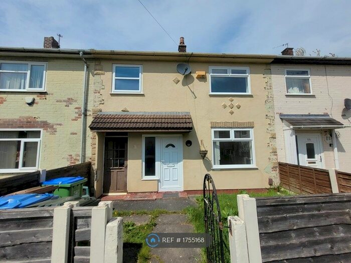 3 Bedroom Terraced House To Rent In Searness Road, Middleton, Manchester, M24