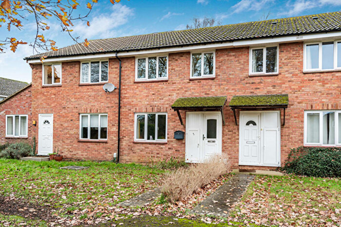 3 Bedroom Terraced House For Sale In The Paddocks, Yarnton, OX5