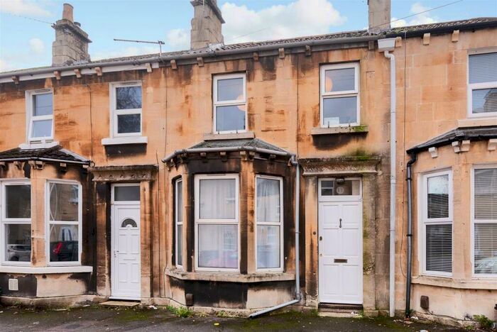 3 Bedroom Terraced House To Rent In Lorne Road, Bath, BA2