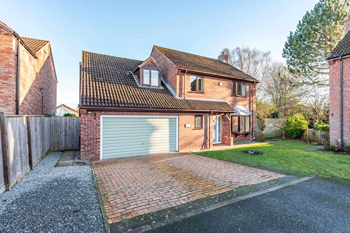 4 Bedroom Detached House For Sale In Redwood Drive, Haxby, York, YO32