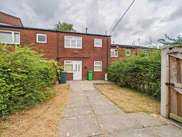 2 Bedroom Terraced House For Sale In Wince Close, Alkrington, Middleton, Manchester, M24