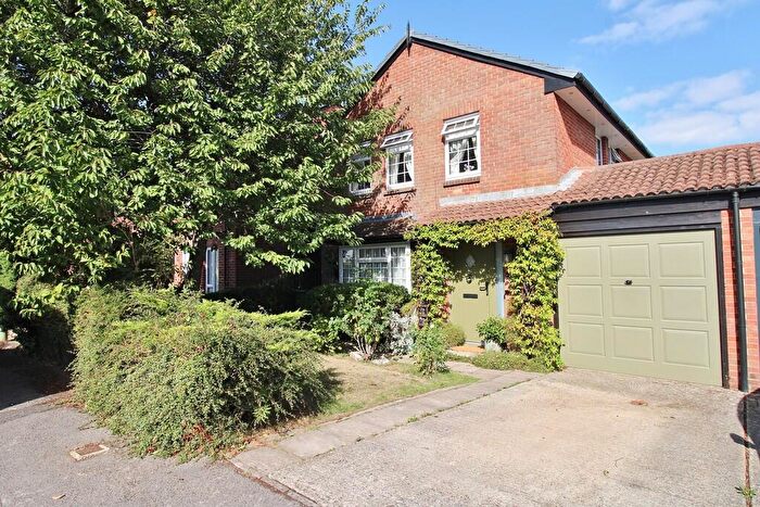 4 Bedroom Detached House For Sale In Shannon Road, Stubbington, PO14