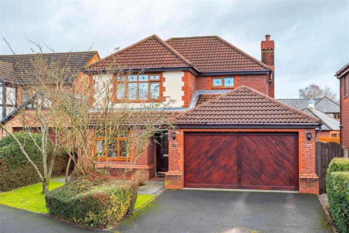 4 Bedroom Detached House For Sale In Dunham Drive, Whittle-Le-Woods, Chorley, PR6