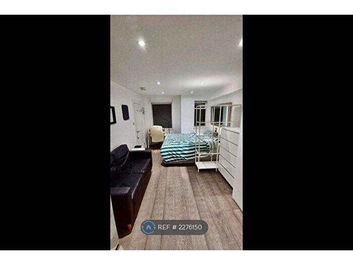 Studio To Rent In Greville Road, London, NW6