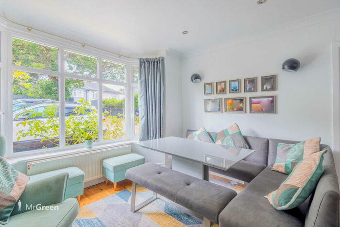 5 Bedroom Detached House For Sale In The Grove, Christchurch, BH23